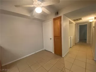 Photo #6: 2392667 Listing 