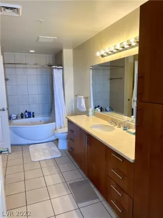 Photo #6: 2392691 Listing 