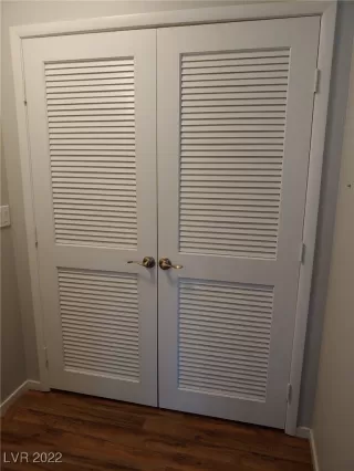 Photo #3: 2392731 Listing 