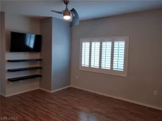 Photo #4: 2392731 Listing 