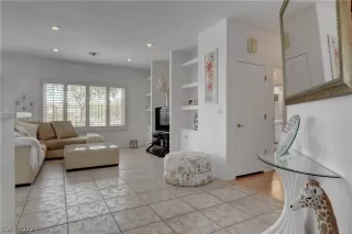 Photo #3: 2392745 Listing