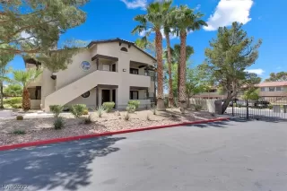 Photo #1: 2392811 Listing