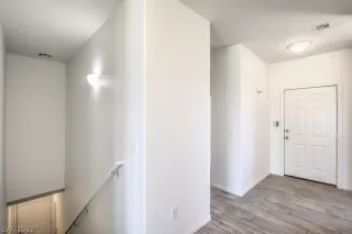 Photo #3: 2392815 Listing 