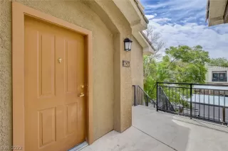 Photo #1: 2392873 Listing 