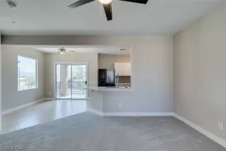 Photo #3: 2392877 Listing 