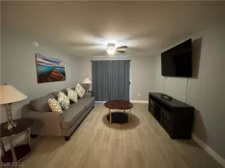 Photo #1: 2392901 Listing