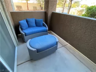 Photo #6: 2392901 Listing