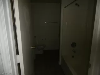 Photo #5: 2392955 Listing 