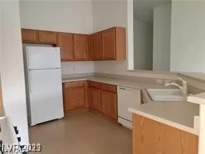 Photo #1: 2392964 Listing