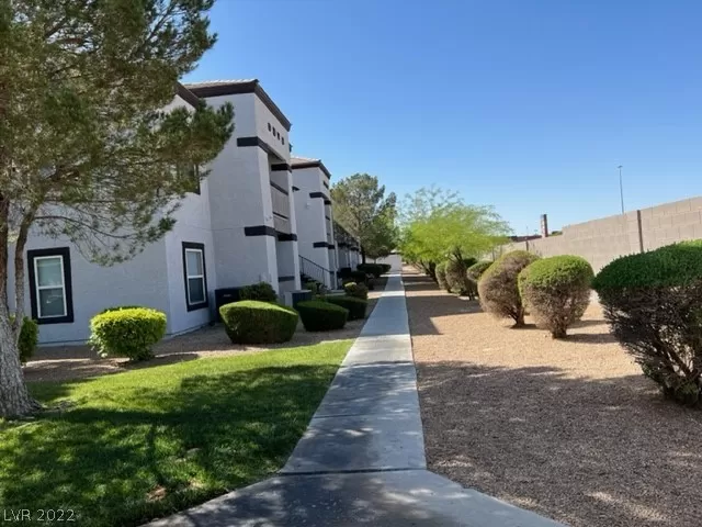 MLS: 2393020 Condo For Sale