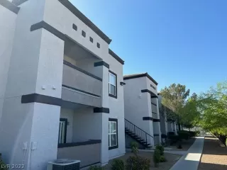 Photo #2: 2393020 Listing