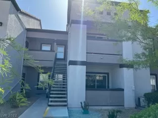 Photo #3: 2393020 Listing