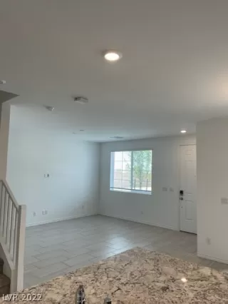 Photo #4: 2393030 Listing 