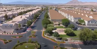 Photo #5: 2393060 Listing 