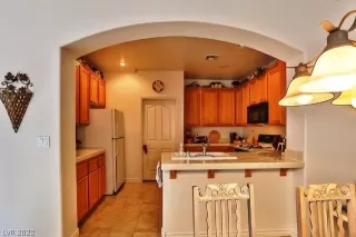 Photo #4: 2393077 Listing 