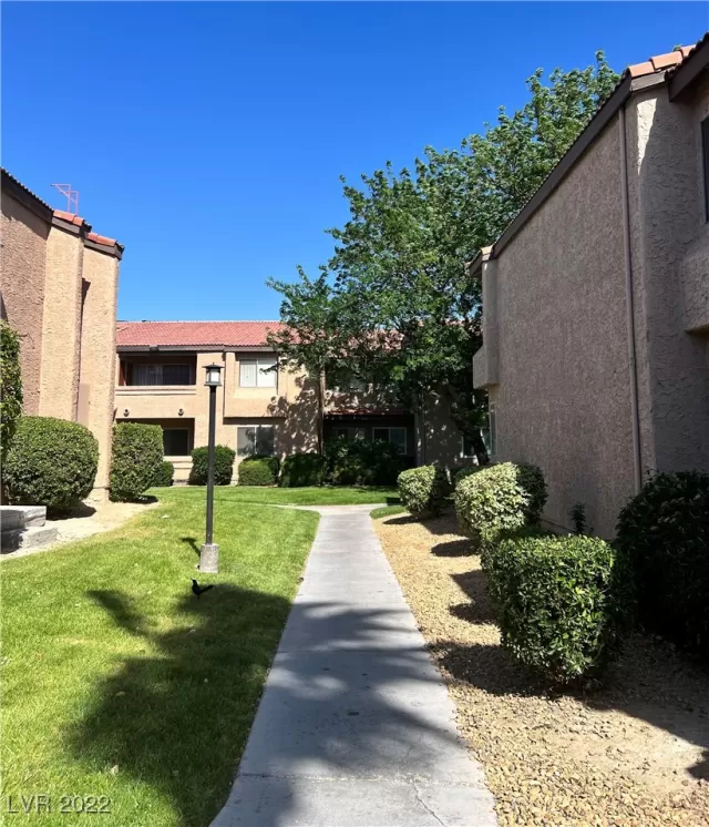 MLS: 2393099 Condo For Sale