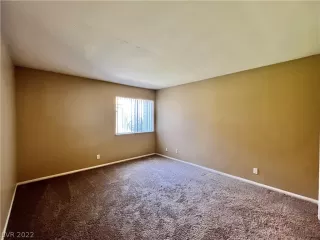 Photo #3: 2393099 Listing 