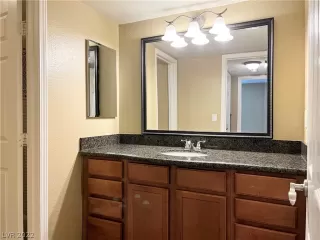 Photo #6: 2393099 Listing 