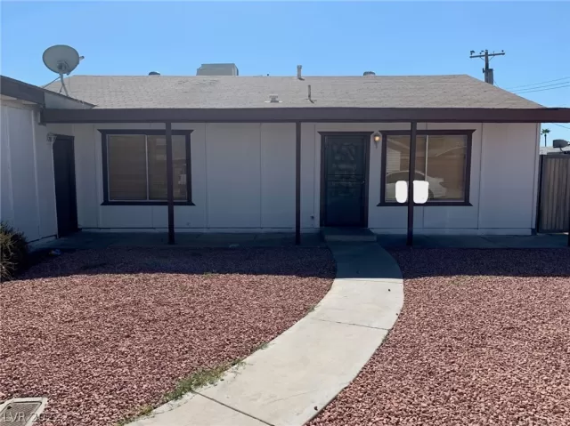 MLS: 2393101 Condo For Sale