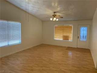 Photo #2: 2393101 Listing 