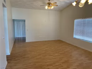 Photo #3: 2393101 Listing 