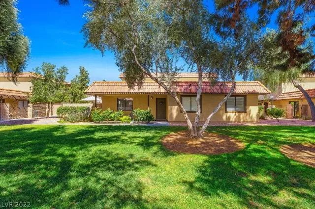 MLS: 2393103 Condo For Sale