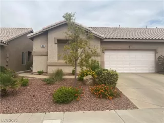 Photo #1: 2393109 Listing 