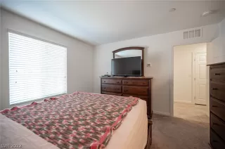 Photo #6: 2393122 Listing 