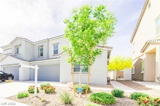 Photo #1: 2393142 Listing
