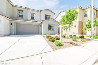 Photo #2: 2393142 Listing