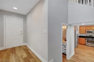 Photo #3: 2393166 Listing 