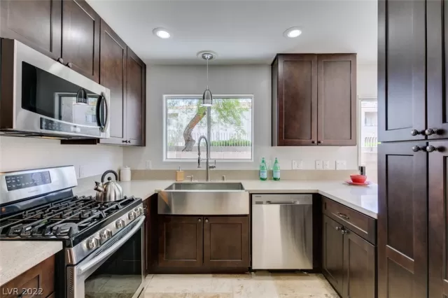 MLS: 2393168 Condo For Sale