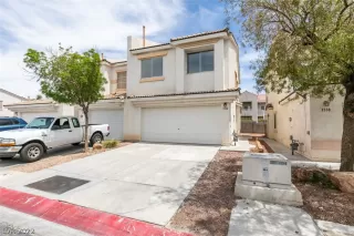 Photo #3: 2393168 Listing 