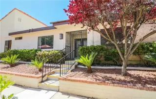 Photo #2: 2393178 Listing