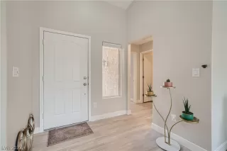 Photo #3: 2393219 Listing