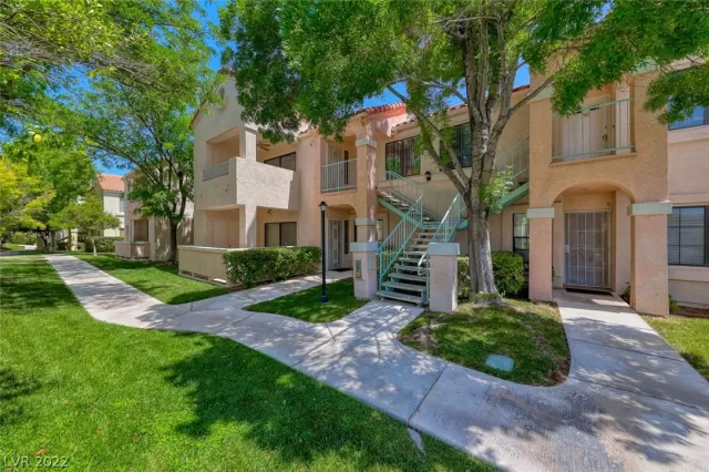 MLS: 2393231 Condo For Sale