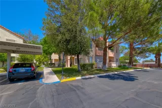 Photo #3: 2393231 Listing 