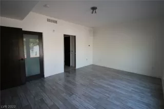 Photo #5: 2393235 Listing 