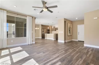 Photo #2: 2393257 Listing 