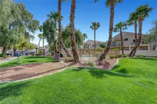 Photo #2: 2393262 Listing