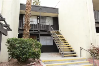 Photo #1: 2393340 Listing 