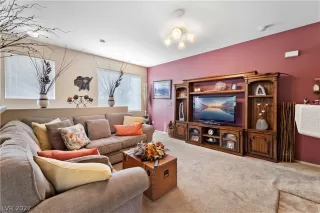 Photo #4: 2393365 Listing 