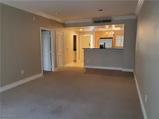 Photo #3: 2393373 Listing