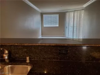 Photo #5: 2393373 Listing