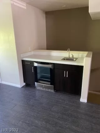 Photo #4: 2393380 Listing 