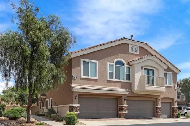 MLS: 2393384 Condo For Sale