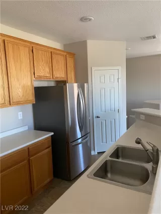 Photo #6: 2393395 Listing 