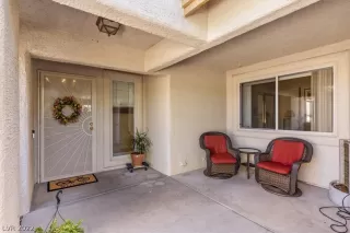 Photo #3: 2393448 Listing