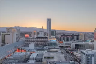 Photo #4: 2393461 Listing 