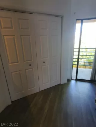 Photo #3: 2393468 Listing